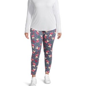 New No Boundaries Christmas Holiday Leggings with Presents and Puppies